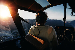 HELIKOPTERPILOT MAX. 120 KG