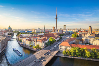 OVERNATNING I PARIS, LONDON ELLER KØBENHAVN
