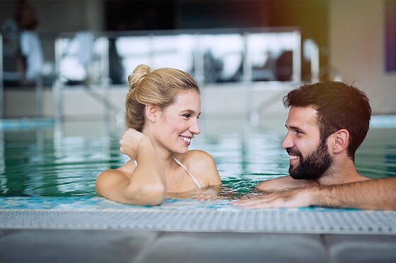 OPHOLD & WELLNESS FOR 2